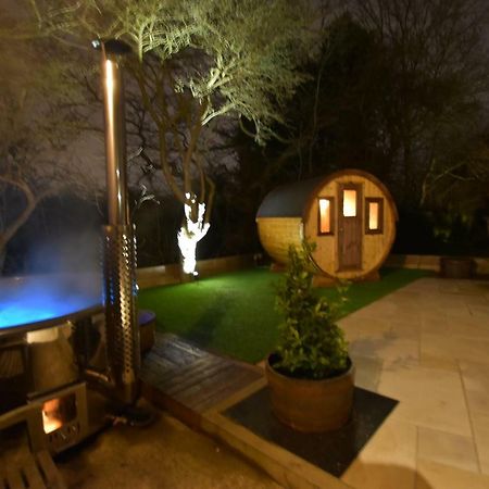 Oak Tree Stables Cottage Birmingham Exteriör bild