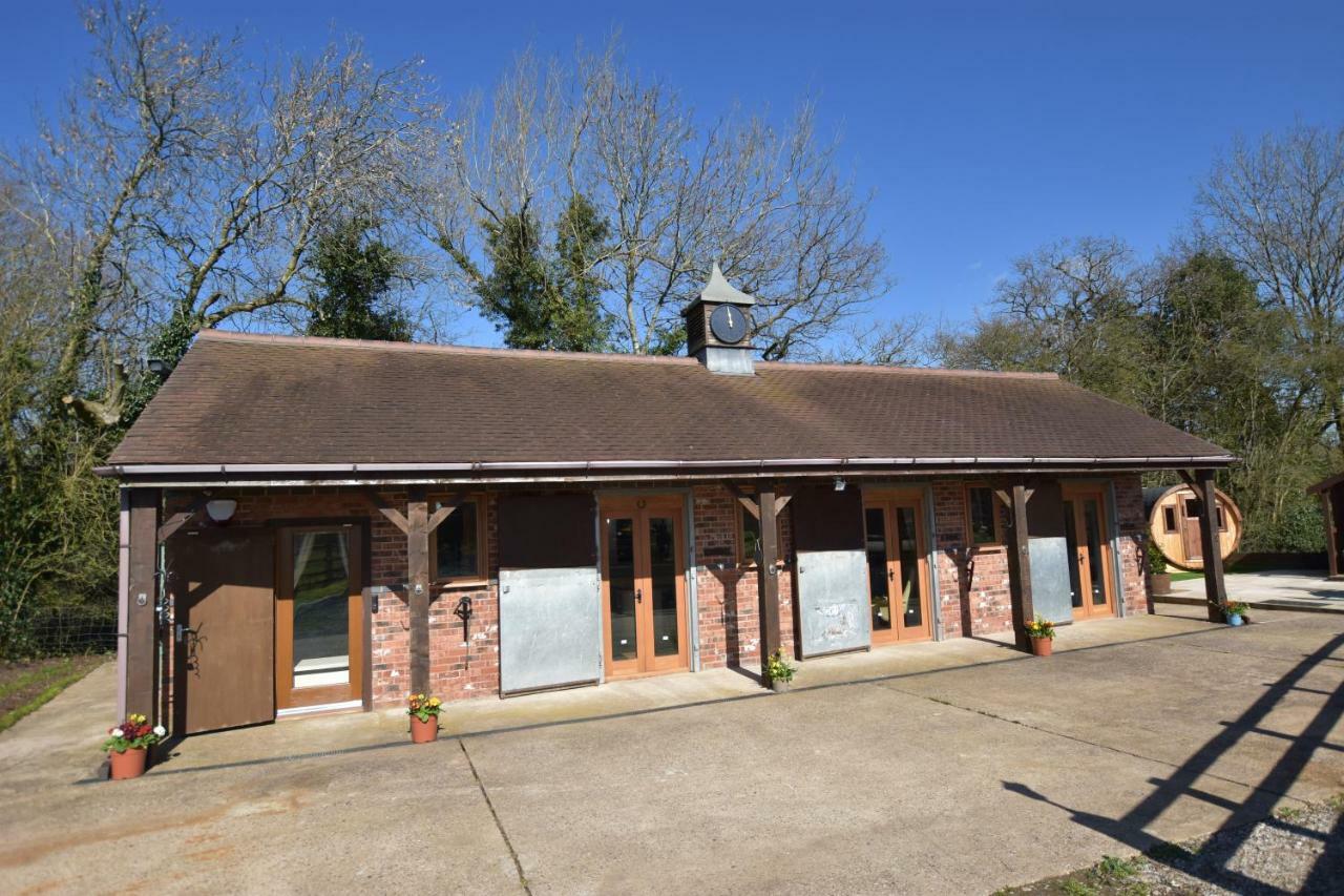 Oak Tree Stables Cottage Birmingham Exteriör bild