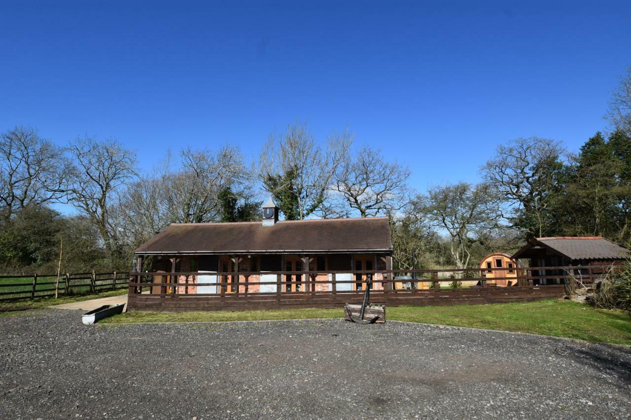 Oak Tree Stables Cottage Birmingham Exteriör bild