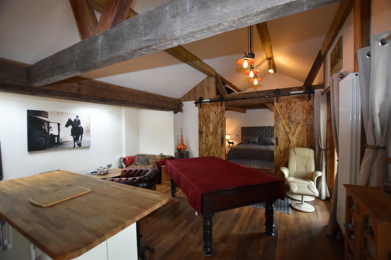 Oak Tree Stables Cottage Birmingham Exteriör bild